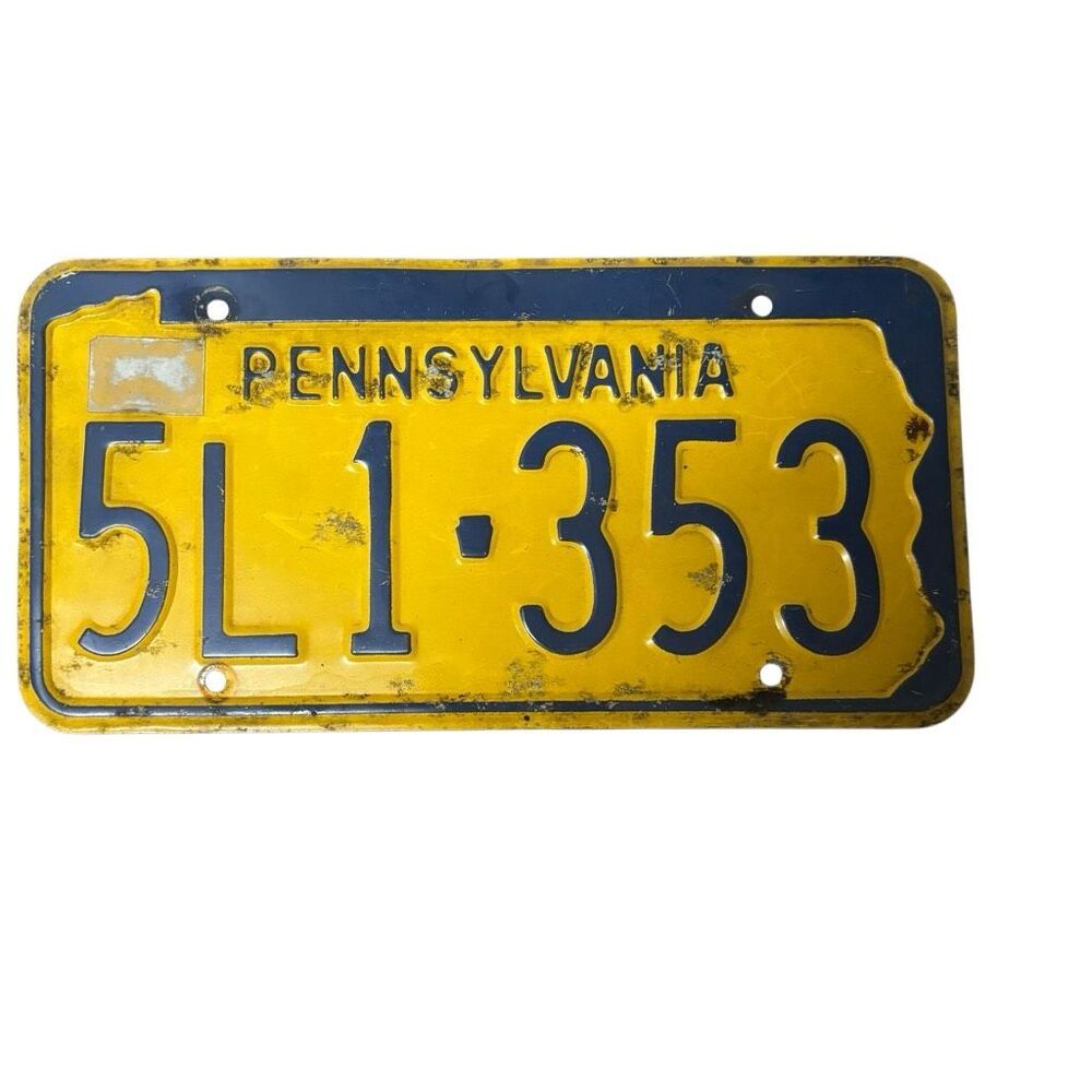 Vintage 1965-1970 Pennsylvania License Plate 5L1-353 PA Yellow Blue Metal Tag⁠
